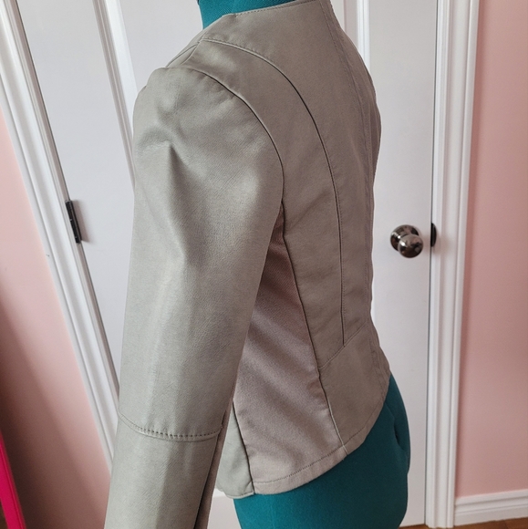 Dynamite blazer never worn! - Picture 3 of 7